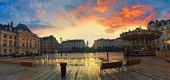 La place Jeanne d'Arc à Orléans